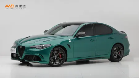 二手阿尔法罗密欧 Giulia V6 2.9T 520HP 四叶草版