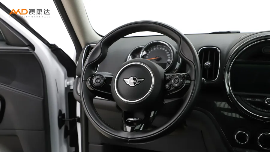 二手MiNi COUNTRYMAN COOPER S ALL4 艺术家图片3581224