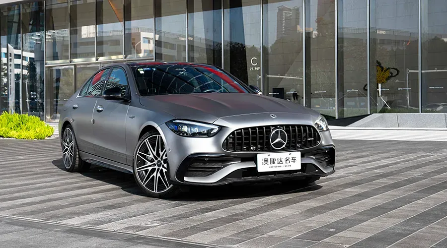 全新奔驰AMG C 43，40多万值得入手吗？F1技术、最强2.0T四缸机、纯正AMG血统...